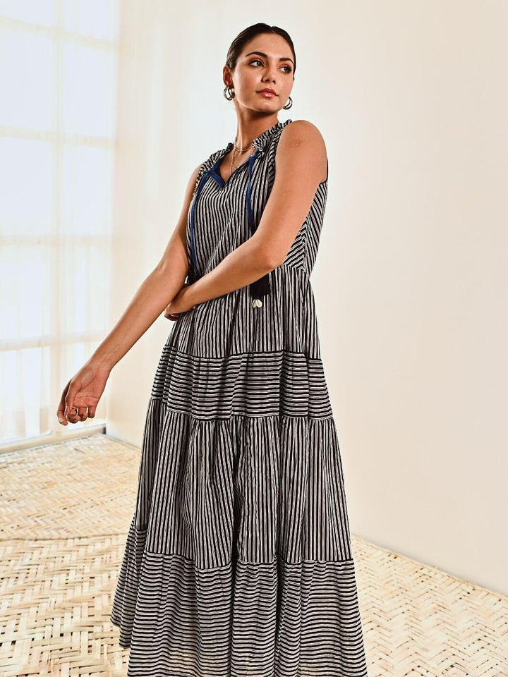 Black & White Striped Print Sleeveless Cotton Long Dress - Moontara